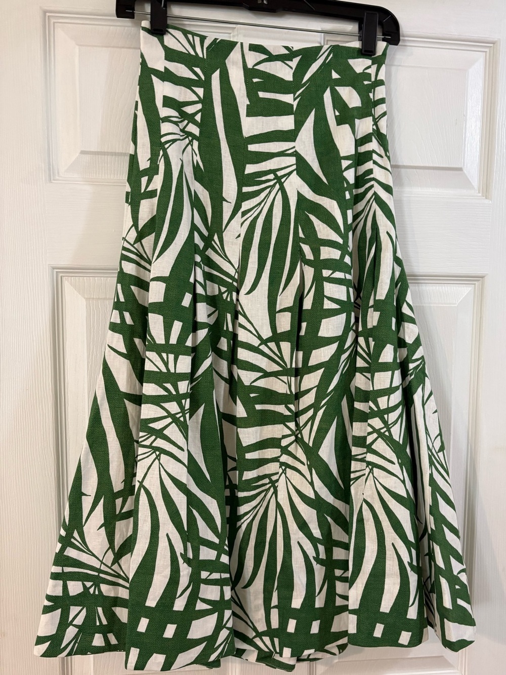 kate spade Green and White Leaf-Print Circle Skirt